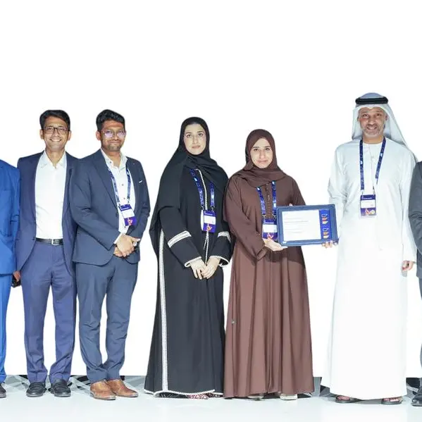 الشارقة لإدارة الأصول تحصد جائزة تطوير التحول الرقمي في إدارة الموارد البشرية
