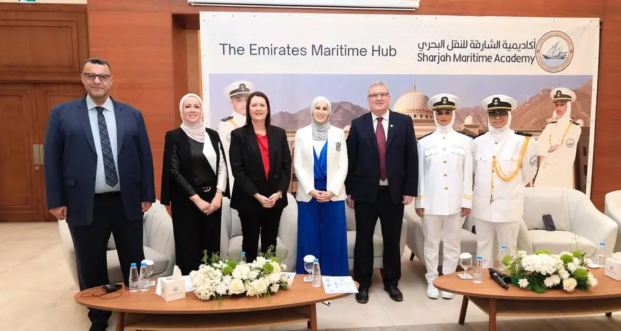 أكاديمية الشارقة للنقل البحري تستضيف جلسة نقاشية حول تعزيز المساواة بين الجنسين في المجال البحري