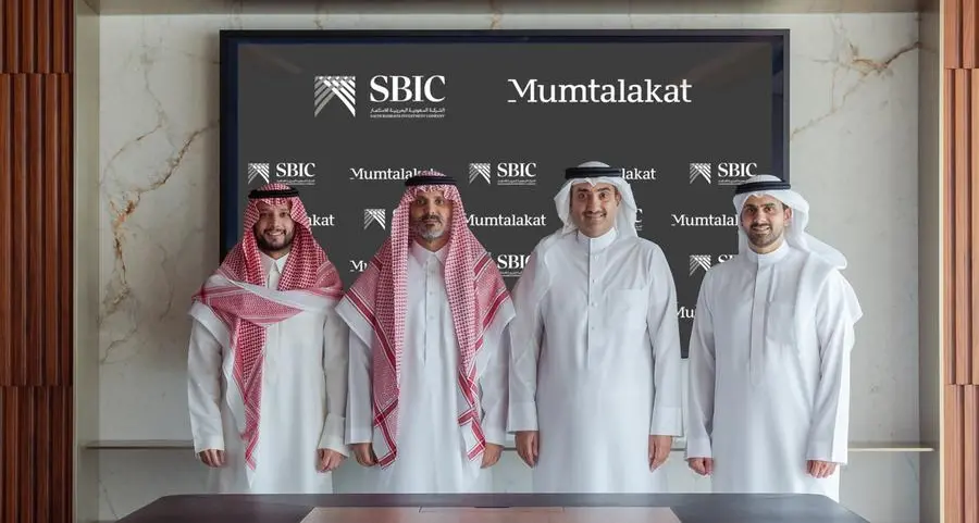 The Saudi Bahraini Investment Company and Mumtalakat sign an agreement to further cooperation and investment in strategic sectors
