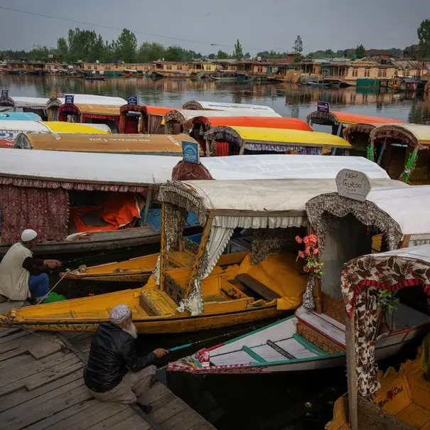 Kashmir prepares for tourism 'long lull' as war cries ring loud