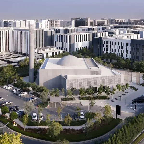 أرادَ تسجّل أكثر من 100 مليون ساعة عمل آمنة دون إصابات في المواقع الإنشائية بمجتمع الجادة المتكامل بالشارقة