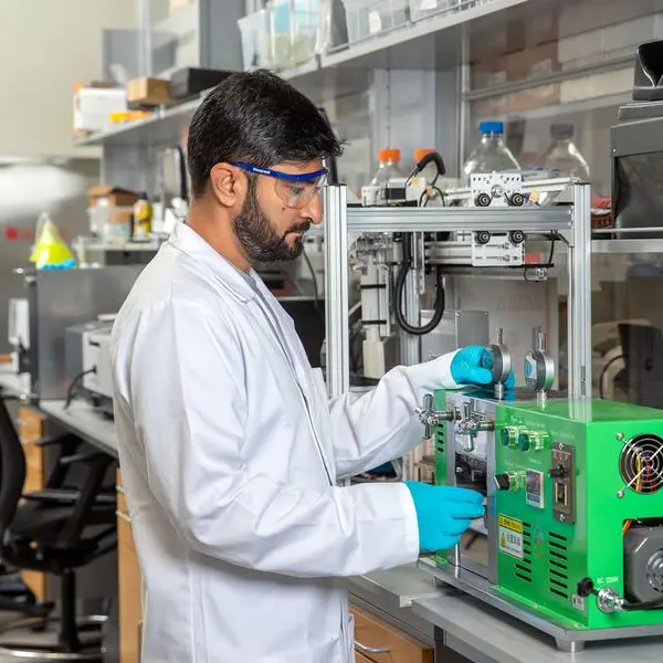 Breakthrough organic crystalline material repairs itself in extreme cold temperatures