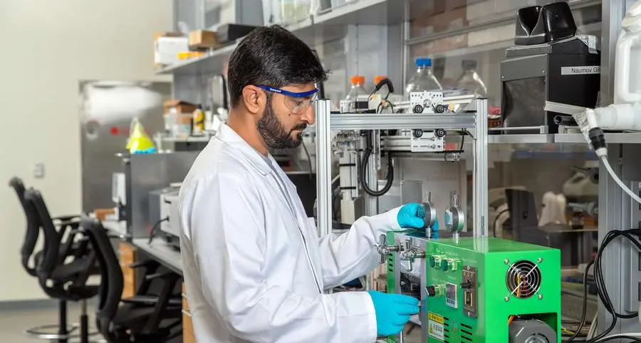 Breakthrough organic crystalline material repairs itself in extreme cold temperatures