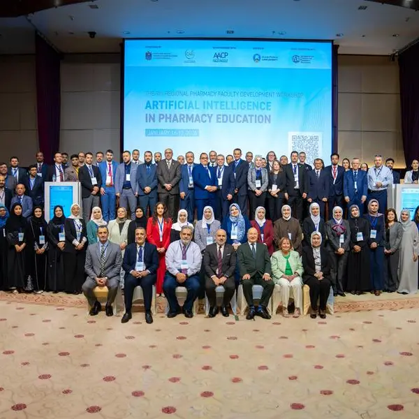 جامعة عجمان تستضيف الورشة الإقليمية التاسعة لتعزيز قدرات أعضاء هيئة تدريس الصيدلة بالذكاء الاصطناعي