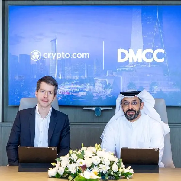 مركز دبي للسلع المتعددة وكريبتو.كوم يبرمان شراكة استراتيجية لتعزيز رمزية السلع والبنية التحتية للتجارة الرقمية