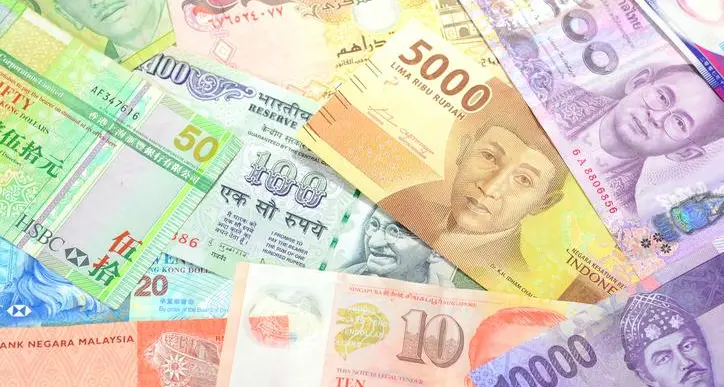 Asian currencies retreat after bonds rally; US fiscal, trade concerns persist