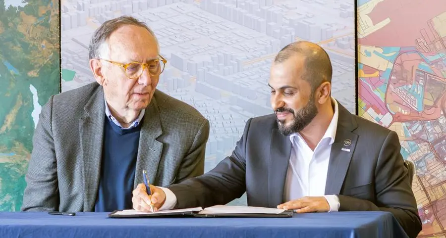 توقيع مذكرة تفاهم بين \"سبيس 42\" و\"مايكروسوفت\" و\"إزري\"