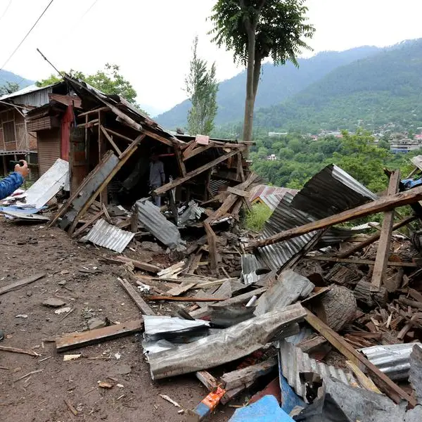 Explosions rock Indian Kashmir in suspected Pakistani attacks