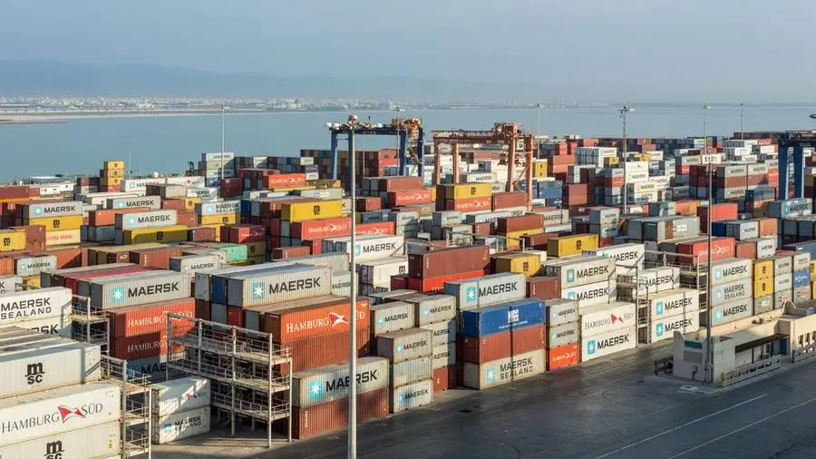 Ports in Oman see growth in handling containers