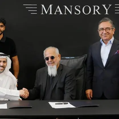 \"منصوري\" العالمية تبرم شراكة مع \"آمال\" للانطلاق في عالم العقارات