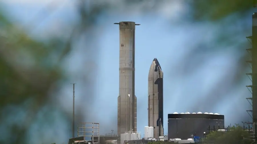 SpaceX leveraged fund providers hit by day-one launch setback, sources say