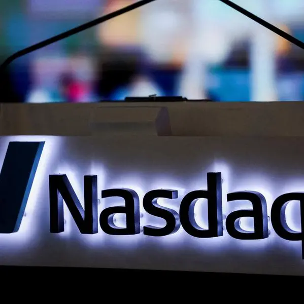 US Stocks: S&P 500, Nasdaq, close slightly higher in cautious start to a heavy earnings week