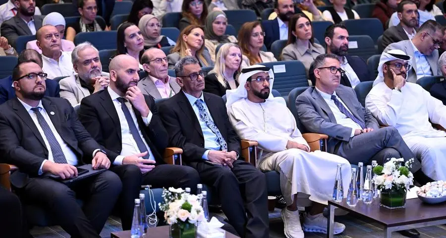 غرفة أبوظبي تجمع قادة المدارس الخاصة لتوظيف الذكاء الاصطناعي في الفصول الدراسية