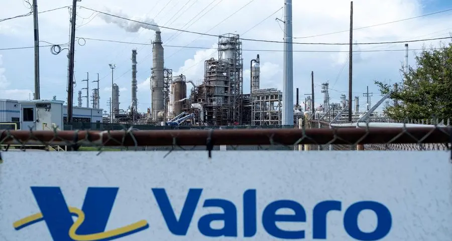 Venezuelan oil would boost US refiners, hurt Canadian producers