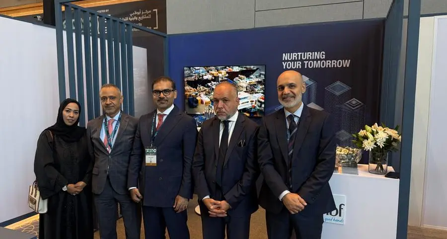 بنك الفجيرة الوطني يرعى قمة أبوظبي للبنية التحتية 2025