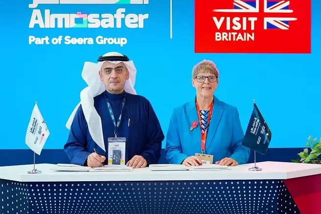 المسافر و فيزيت بريتن يعززان شراكتهما في معرض سوق السفر العالمي في لندن لتعزيز السياحة من السعودية إلى بريطانيا