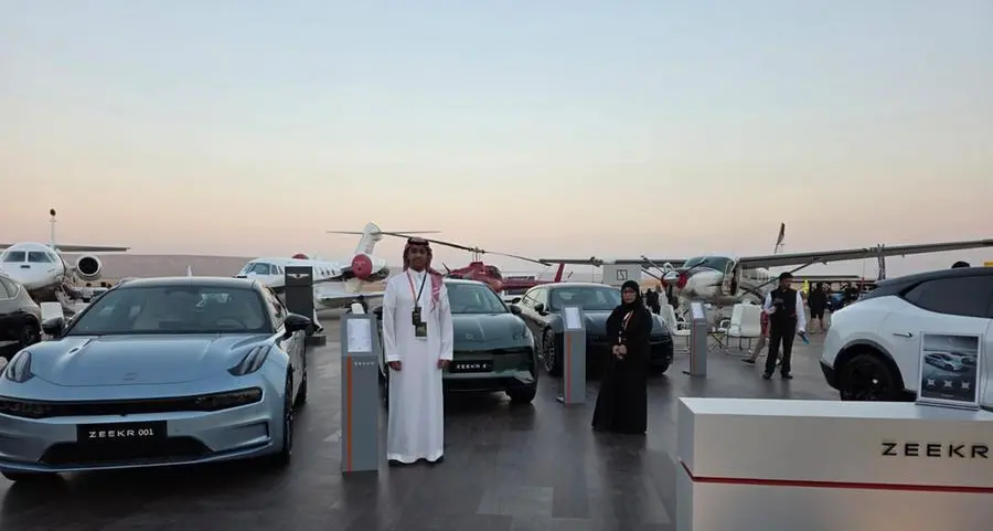 \"الوعلان القابضة\" تستعرض خدماتها المتنوعة في قطاعي الطيران والسيارات