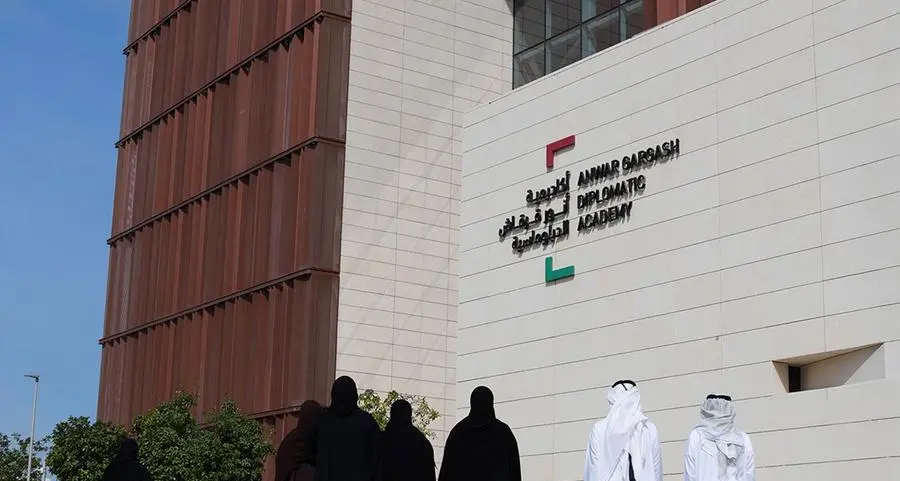 أكاديمية أنور قرقاش الدبلوماسية تفتح باب التقديم لدبلوماسيي المستقبل الطامحين بالالتحاق بدبلوم الدراسات العليا في الدبلوماسية الإماراتية والعلاقات الدولية للعام الأكاديمي 2026 -2027