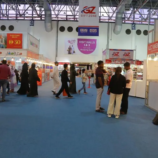 معرض \"ليالي رمضان 2026\" في إكسبو الشارقة يشهد إقبالاً متزايداً مع اقتراب عيد الفطر