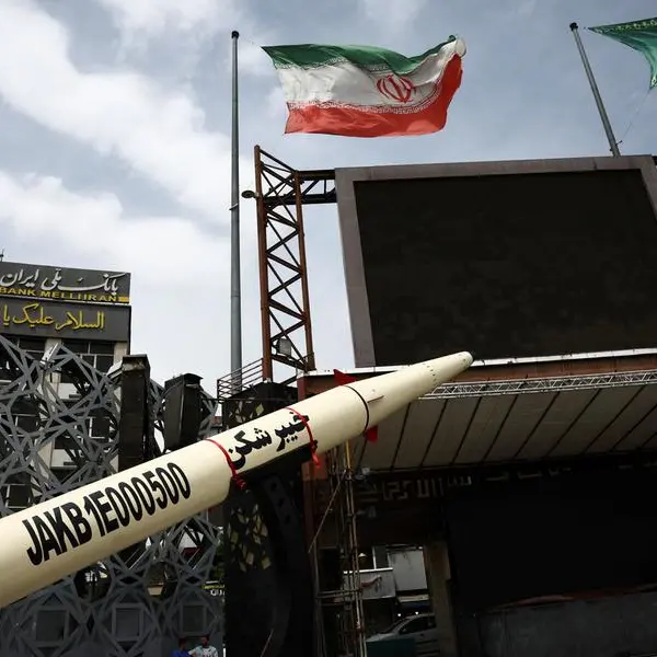 Trump considers short, powerful military action on Iran, Axios reports