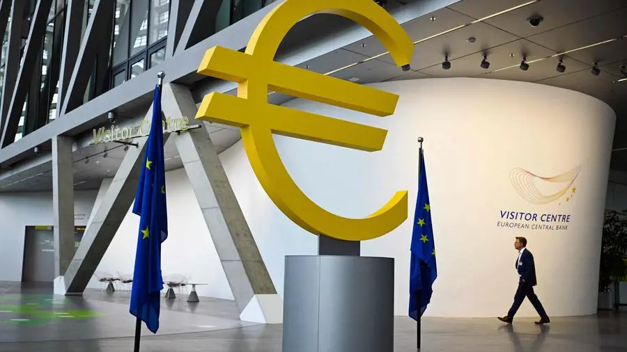 ECB warns of growing eurozone sovereign debt risks