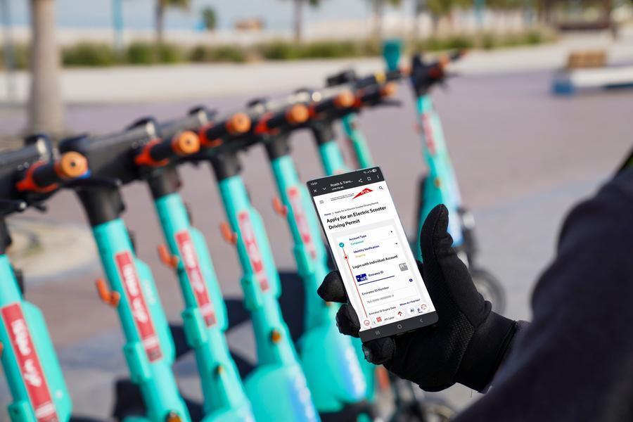 Dubai's RTA activates e-scooter permit application service