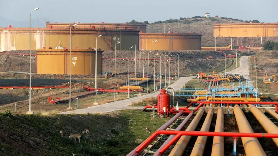 Oil rises as investors weigh outcome of Trump–Zelenskiy meeting