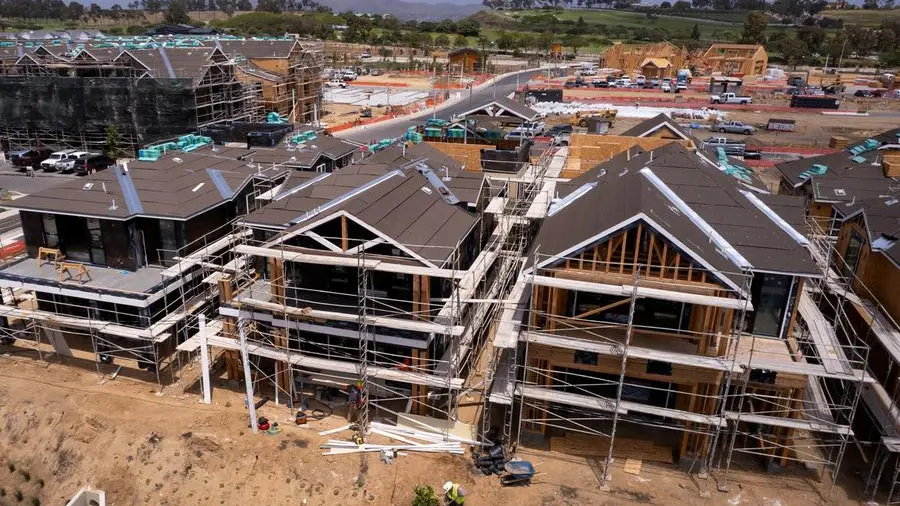 US single-family housing starts, building permits fell in April