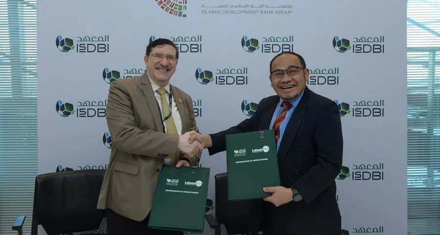 IsDB Institute and Labuan Financial Services Authority sign MoU to explore Awqaf Free Zones concept implementation
