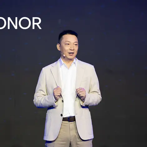 علامة HONOR تحقق المركز الأول عالميًا في نمو شحنات الهواتف الذكية في 2025