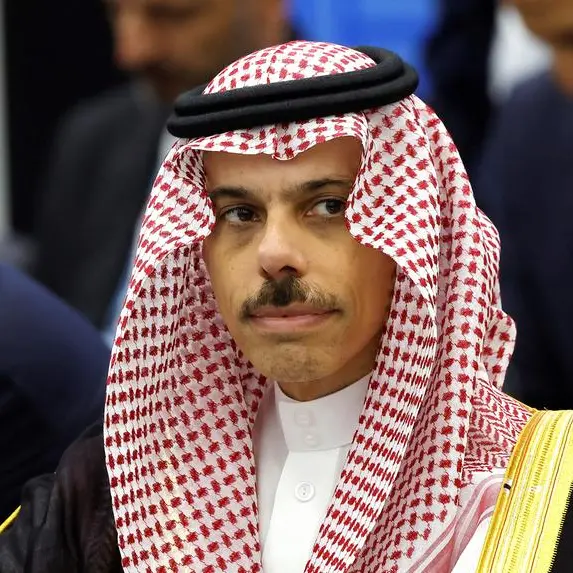 Abdullah bin Zayed receives phone call from Saudi Foreign Minister