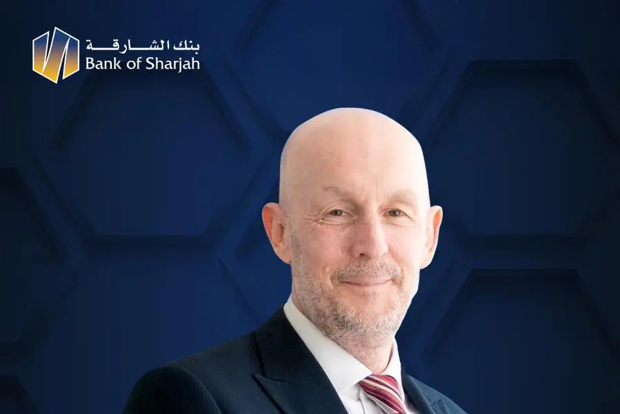 بنك الشارقة يعيّن بول كوكس رئيساً للخدمات المصرفية للأفراد