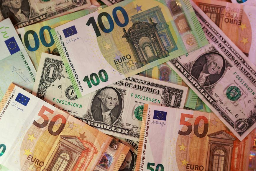 Dollar lower for second day as Middle East ceasefire hopes rise