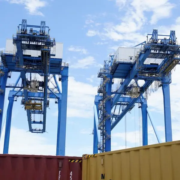 Angola plans first output at Cabinda oil refinery by year-end