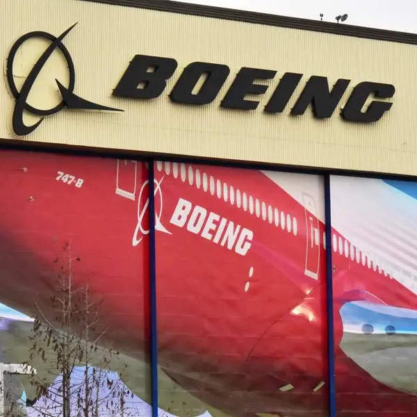 Boeing aims to smooth relations with buyers over 777X delays