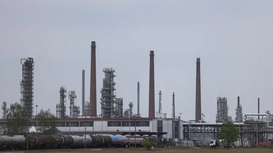 Oil prices rise as investors doubt US-Iran peace talks breakthrough