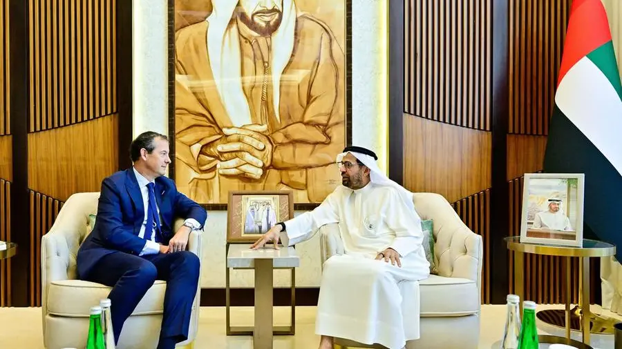 UAE, UK discuss relations
