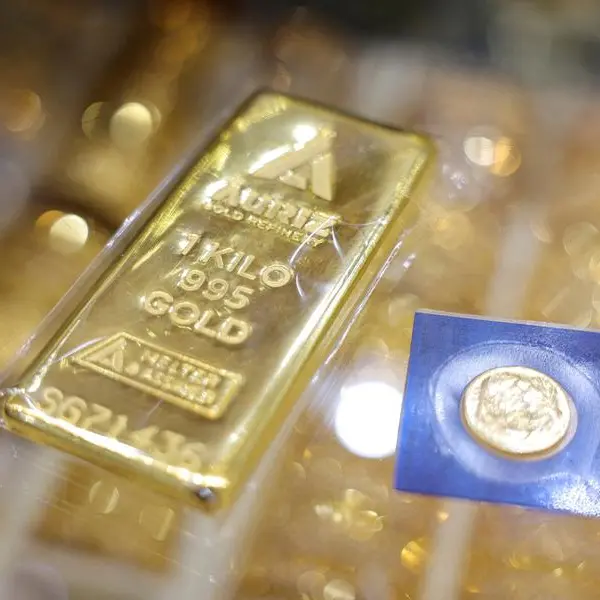 Gold climbs to near three-week high after US, Iran agree to ceasefire