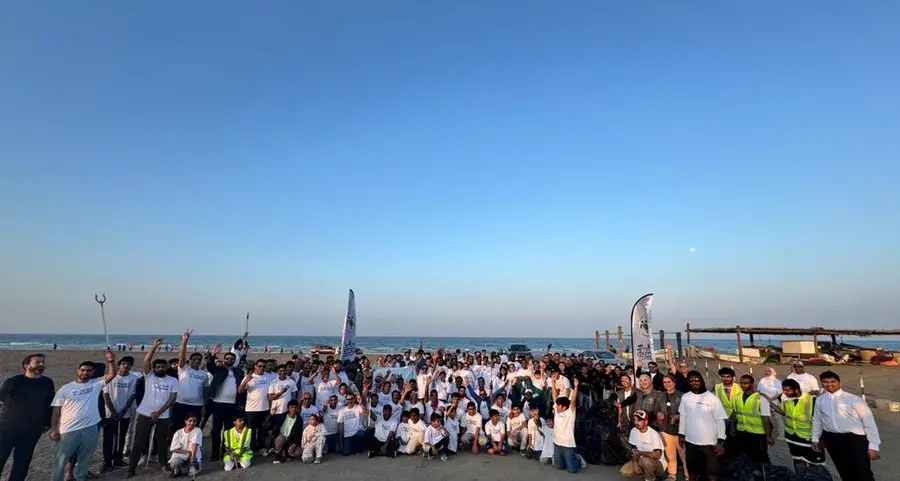 جمعية البيئة العُمانية تنظم حملة لتنظيف الشاطئ بمناسبة يوم البيئة العُماني
