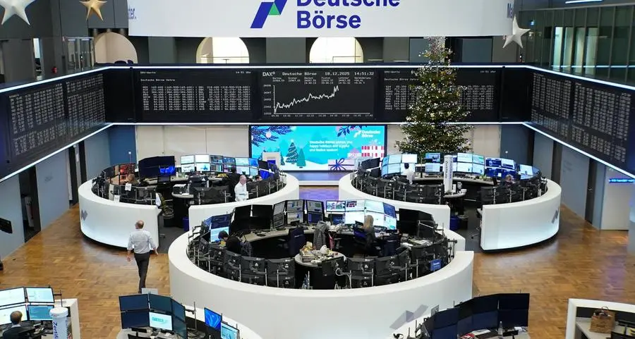 European shares slip as investors navigate Holiday-shortened week