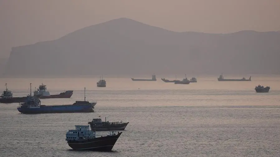Iraq, Pakistan strike energy deals with Iran as Tehran flexes Hormuz control
