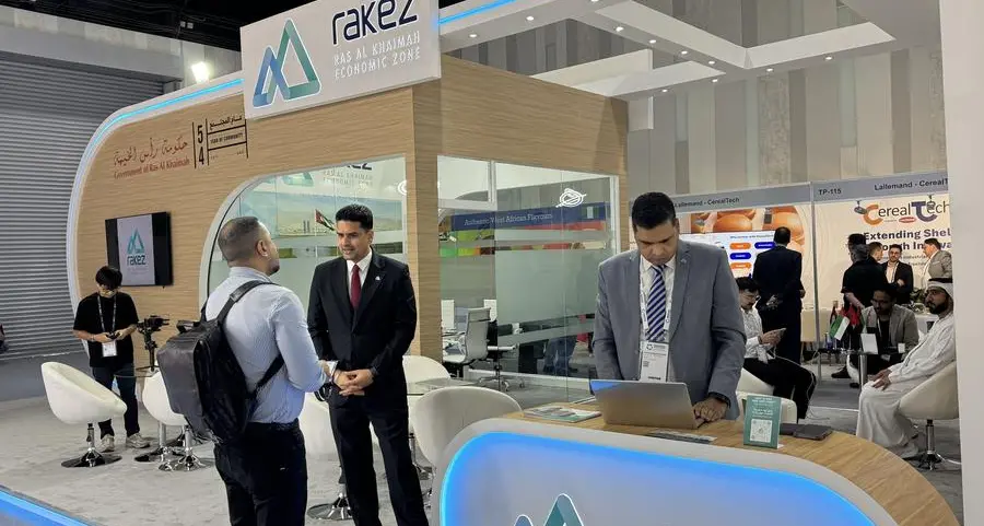 راكز تستعرض منظومتها المتنامية في قطاع الأغذية والمشروبات خلال معرض \"جلفود للتصنيع 2025\"