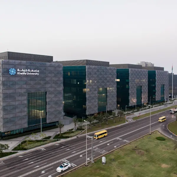 جامعة خليفة ومعهد \"إي بي آر آي\" توقعان اتفاقية استراتيجية لتعزيز سلامة المفاعلات النووية من خلال الابتكار في الذكاء الاصطناعي