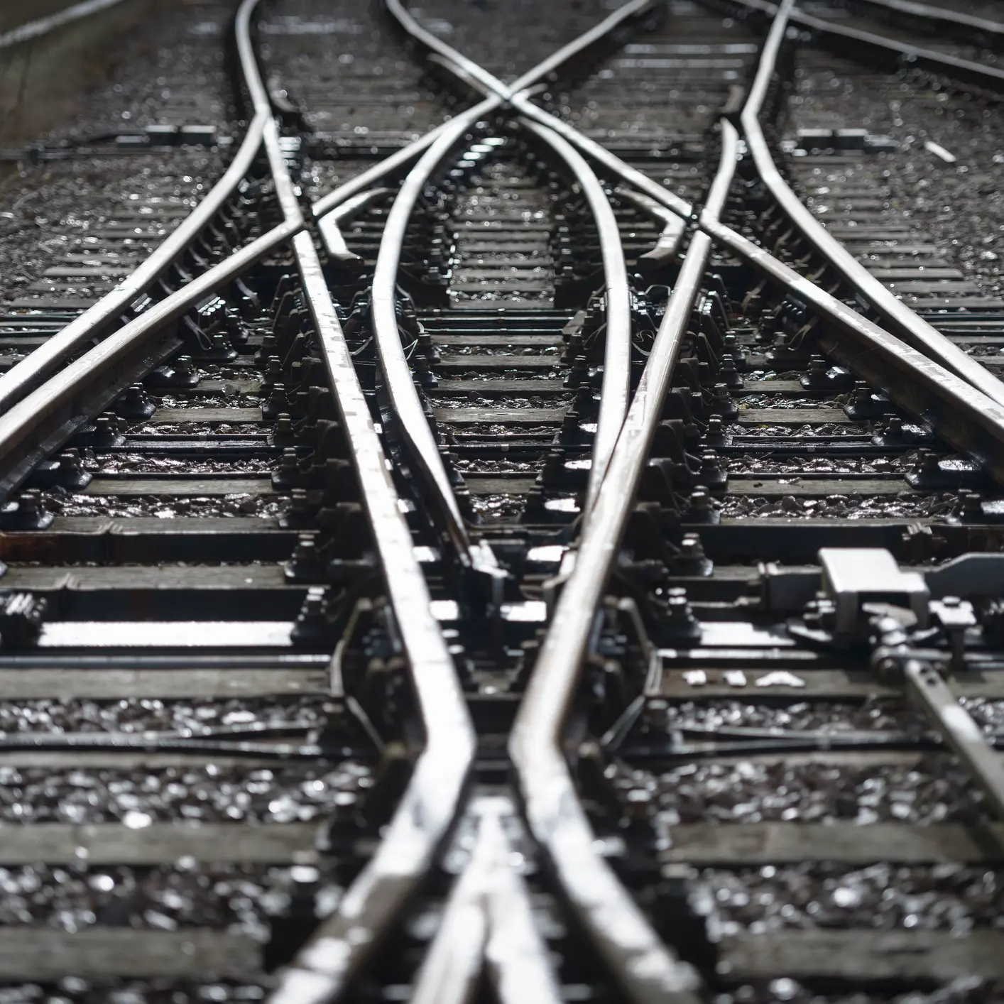 Jordan, UAE sign $2.3bln Aqaba rail project deal