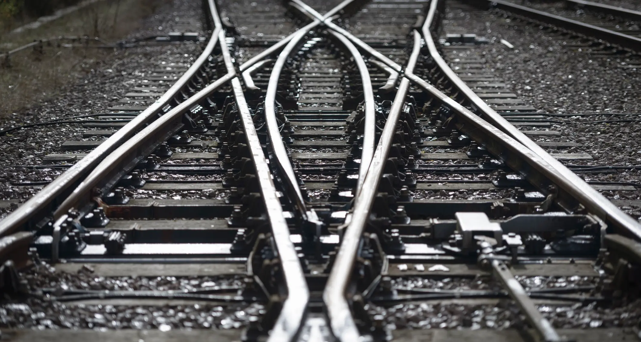 Jordan, UAE sign $2.3bln Aqaba rail project deal