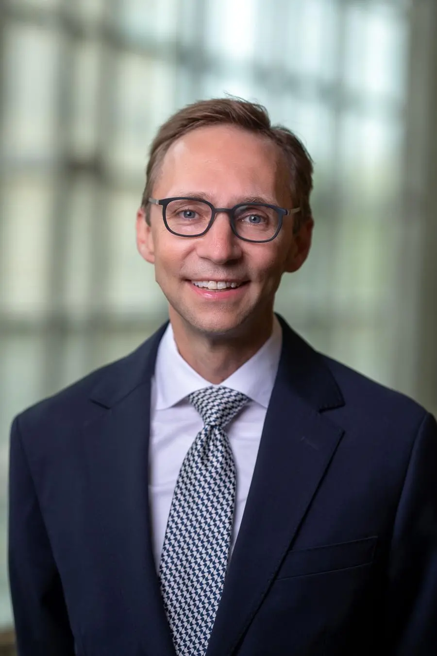 مركز جونز هوبكنز أرامكو الطبي يعين راسل هايلز لرئاسة \"مراكز التميز\" وتعزيز تقدّم الرعاية المتخصصة في السعودية