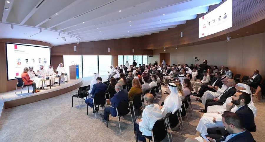 Dubai Chamber of Commerce discusses enhancing private sector competitiveness