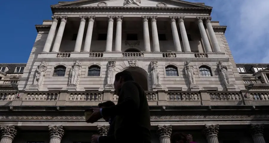 BoE cuts rates to 4.25% as it sees tariff hit to growth