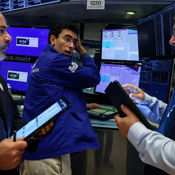 US dollar, Treasuries slide on latest Trump attack on Fed