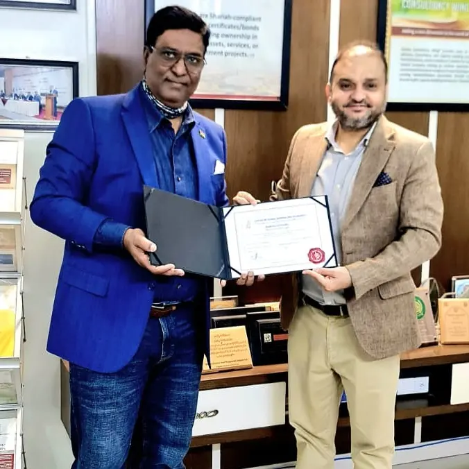 AlHuda CIBE awards Shariah compliance certificate to AL BARAKAH MCSL